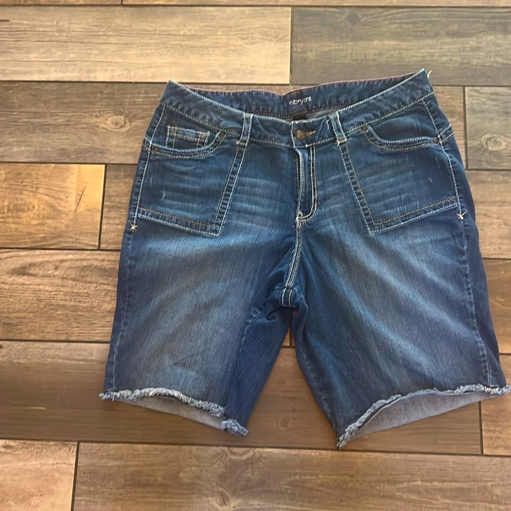 Lane Bryant blue denim Bermuda shorts with raw hem, mild distressing, size 18W